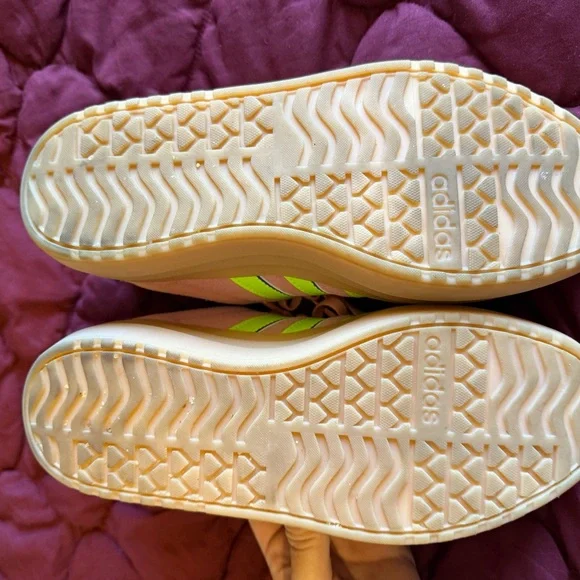 Adidas Pink Sneakers sz 7 - Picture 3 of 6